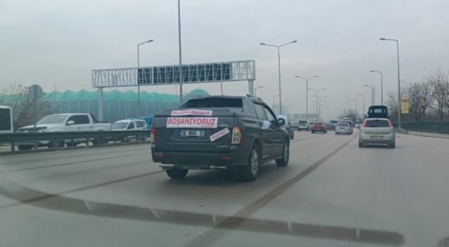 Bursa'da boşanmaya düğüne gider gibi giden kadın konuştu: Boşanamadık