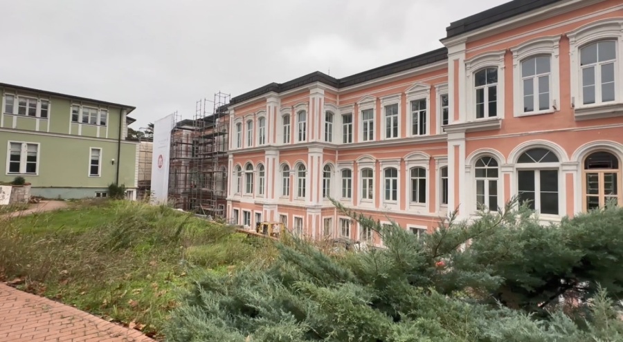 Yıldız Sarayı'ndaki restorasyonda 19. yüzyıla ait süslemeler gün yüzüne çıkarıldı