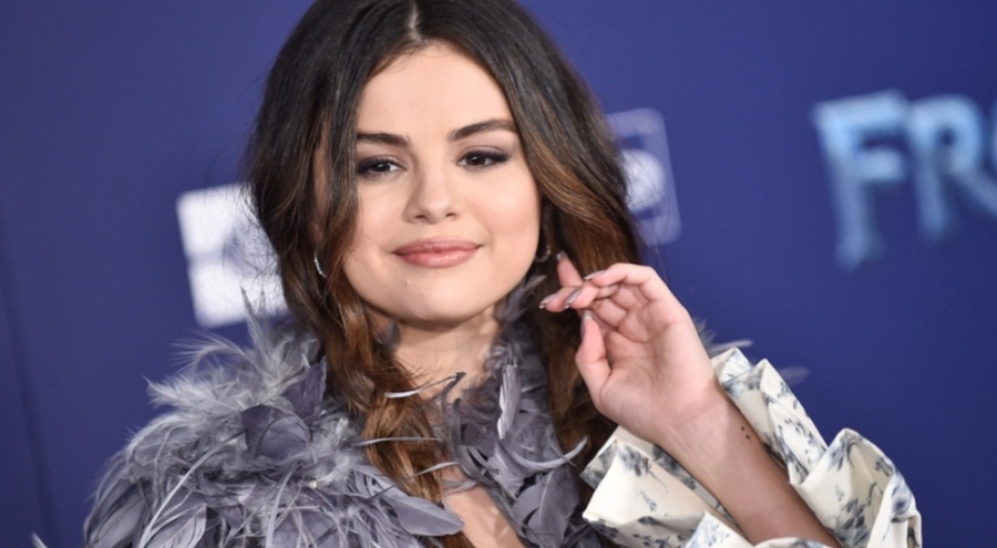 Selena Gomez yeni aşkını paylaştı