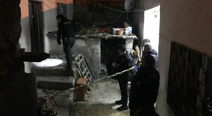 Kayseri'de brlikte yaşadığı kadını av tüfeğiyle vurdu