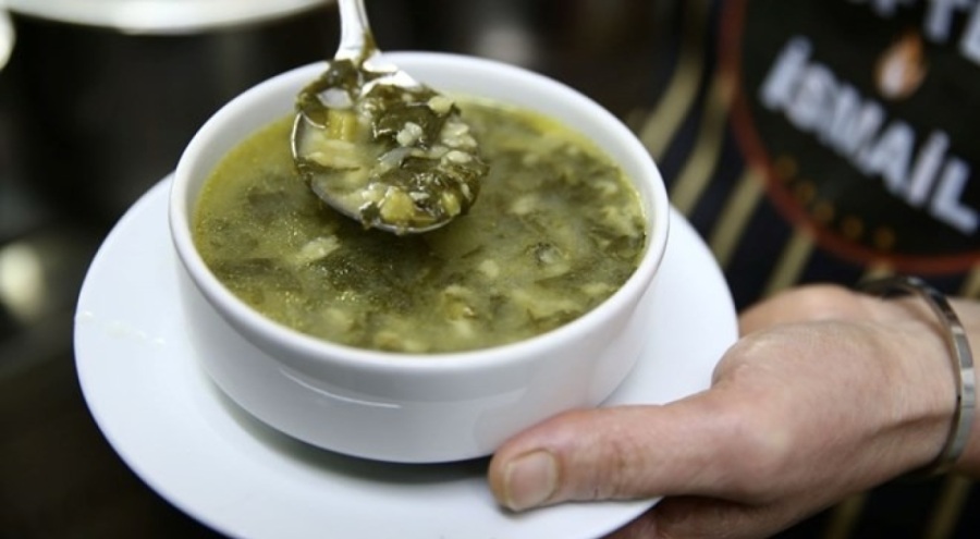 Karadenizliler yöreye özgü karalahana çorbasına sahip çıktı