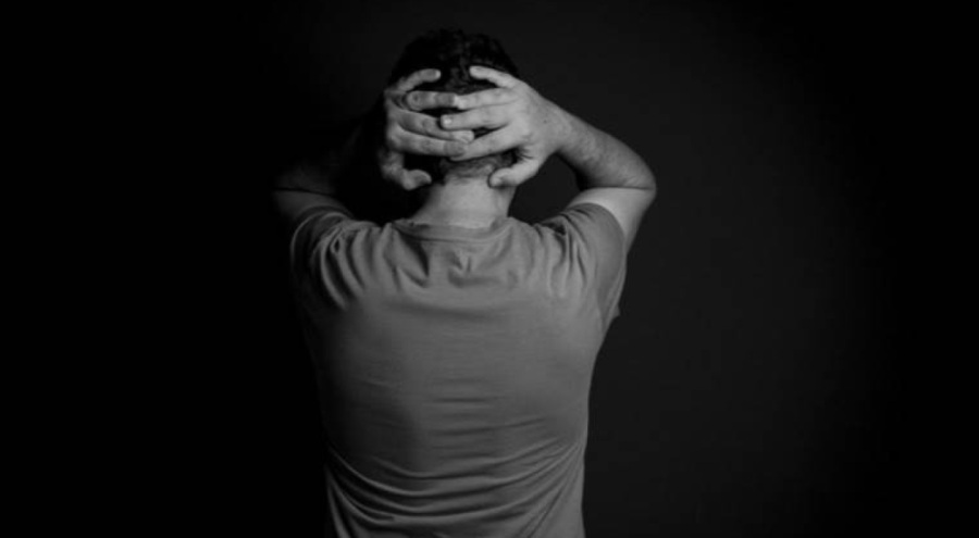 Psikiyatr uzmanı duyurdu: Huzursuzluk nedir? Huzursuzluk nasıl geçer? İnsan neden huzursuz hisseder?