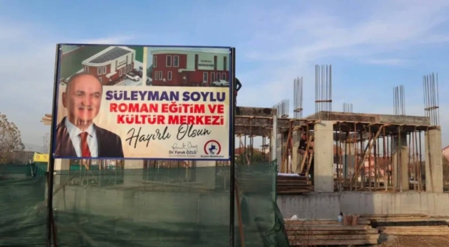 Düzce Belediyesi, kültür merkezi inşaatından "Süleyman Soylu" ismini kaldırdı