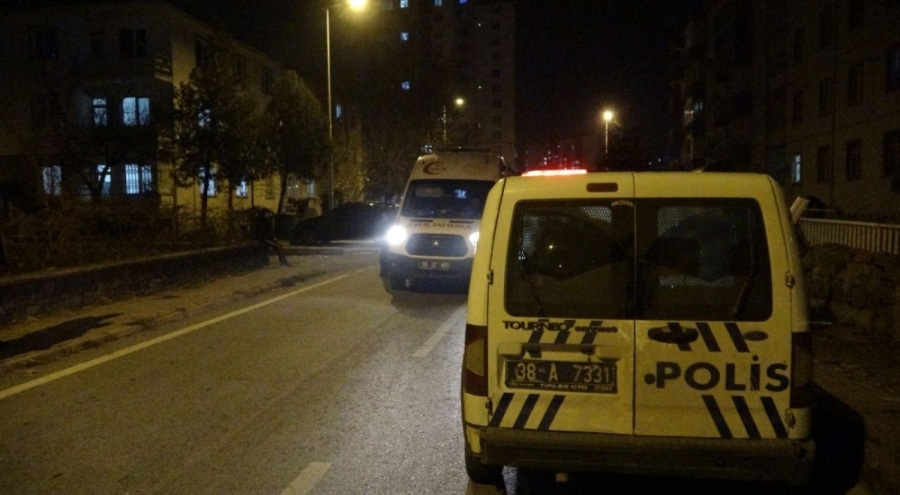 Boşanma aşamasında olduğu karısını tabancayla yaraladı!