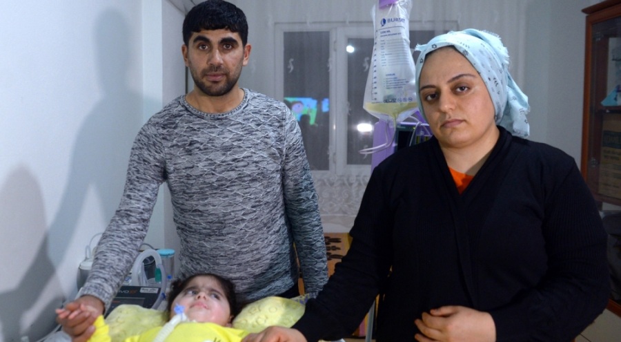 Bursa'da zamanla yarışan SMA'lı Havvanur'un annesi: Evladımın sesini duyuramıyoruz