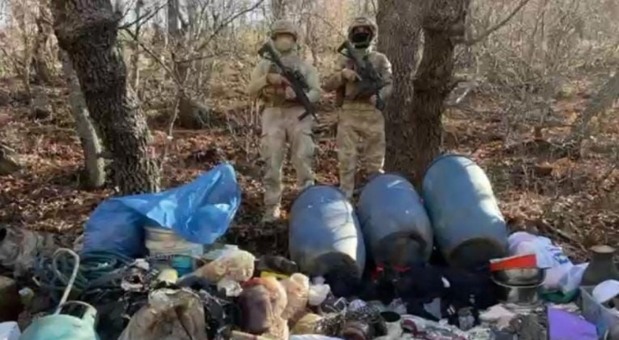 Terörün finans kaynağına darbe: 427 kilo esrar ve mühimmat bulundu