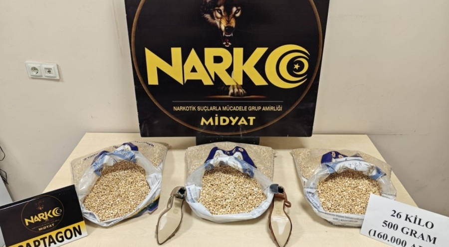 Ayakkabı topuklarına gizlenmiş 160 bin uyuşturucu hap ele geçirildi