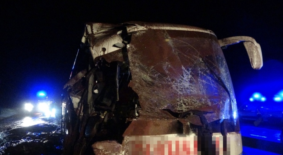 Çanakkale-Bursa karayolunda feci kaza! Çok sayıda yaralı var