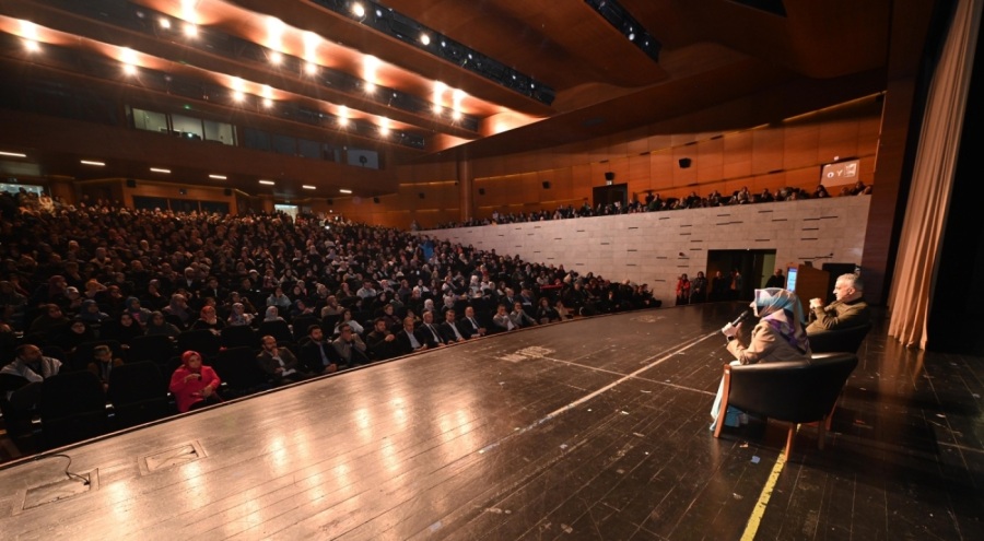 Bursa'da 'Güçlü Aile' semineri düzenlendi