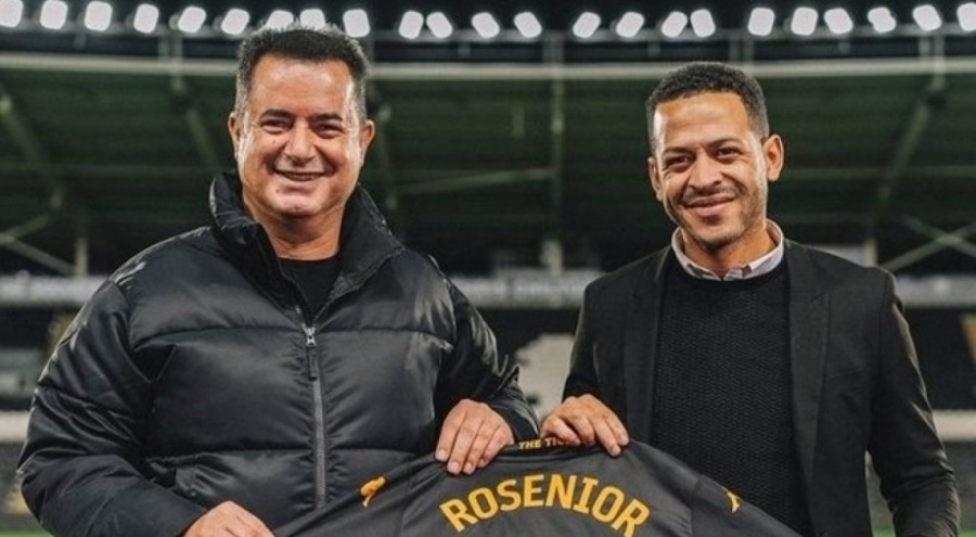 Rosenior, 3 yıl daha Hull City'de