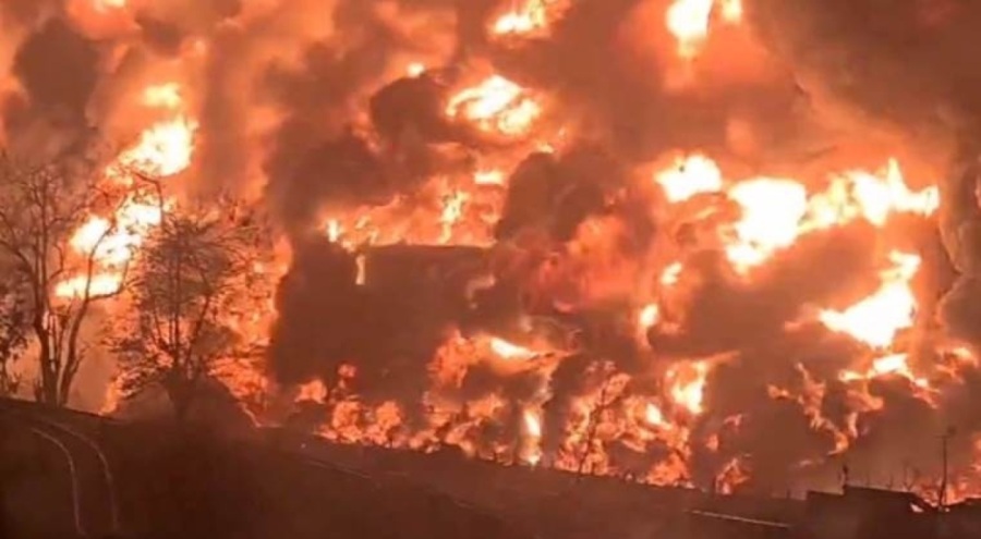 Tek petrol terminali patladı: En az 8 ölü