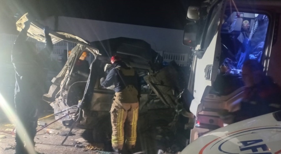 Bursa'da zincirleme kaza: Ölü ve yaralılar var!