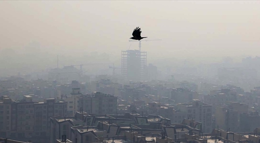 İran'da yüz yüze eğitime "hava kirliliği" engeli geldi!