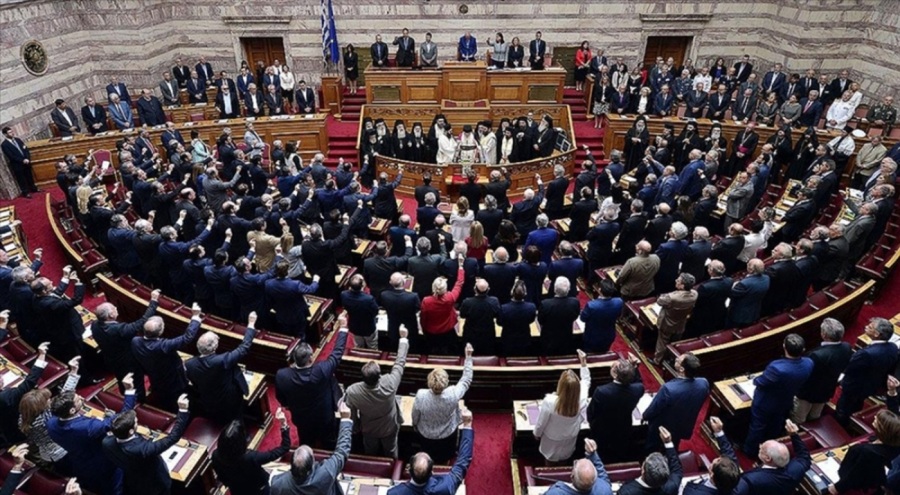 Yunanistan'da çalışan göçmenlere oturum izni!