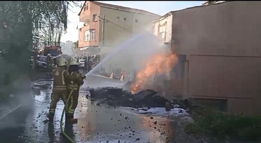 Üsküdar'da doğalgaz borusu patladı