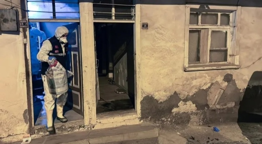 Babasını öldürüp sobada yaktı! Türkiye bu vahşeti konuşuyor