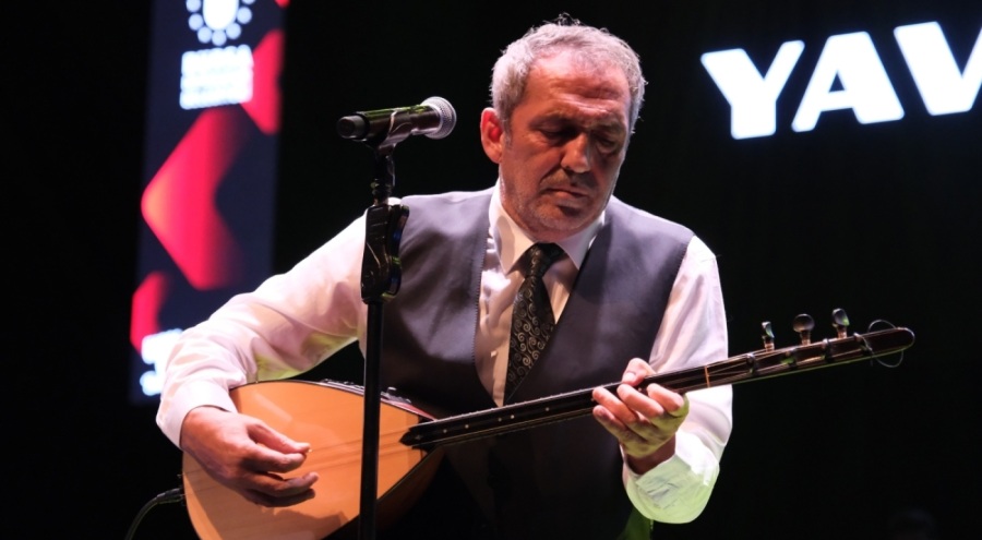 Bursa'da Yavuz Bingöl'le türkü şöleni