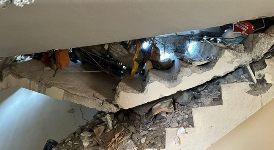 Korkutan anlar! İşçi kesilen kolon ile beton blok arasına sıkıştı