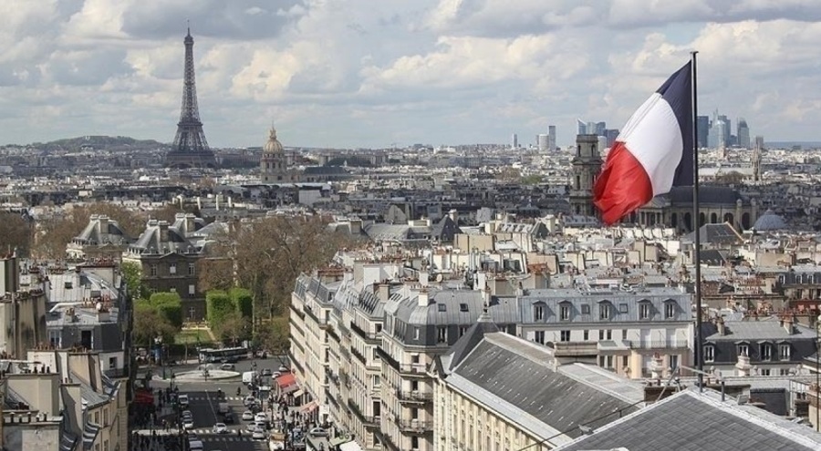Fransa'da aşırı sağın desteği ile onaylanan göç yasası Anayasa Konseyine taşınacak