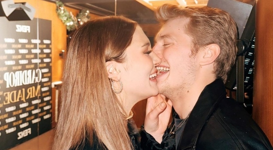 Deniz Işın ile Erdem Şanlı aşklarını ilan etti