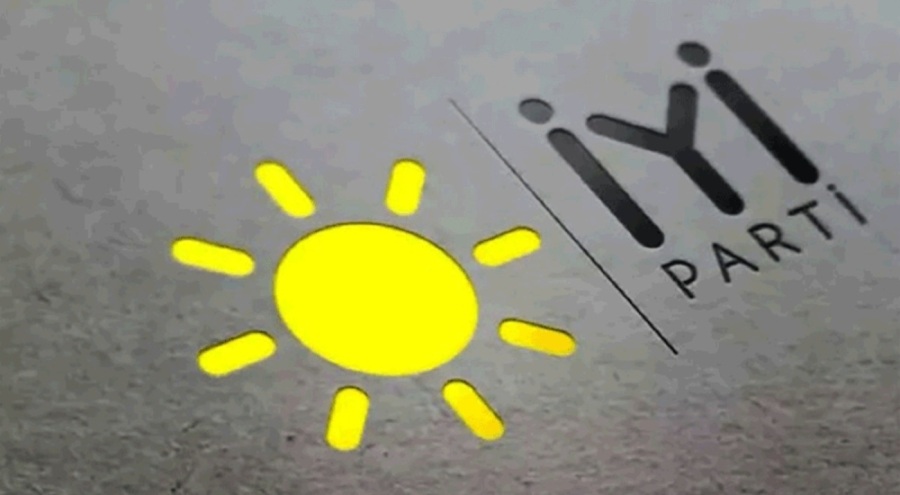 İYİ Parti'de 4 ilçe başkanı görevden alındı