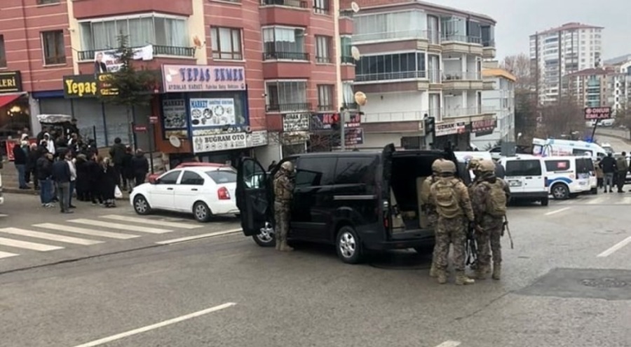 Dehşet anları! Pompalı tüfekle ateş açıp intihar etti