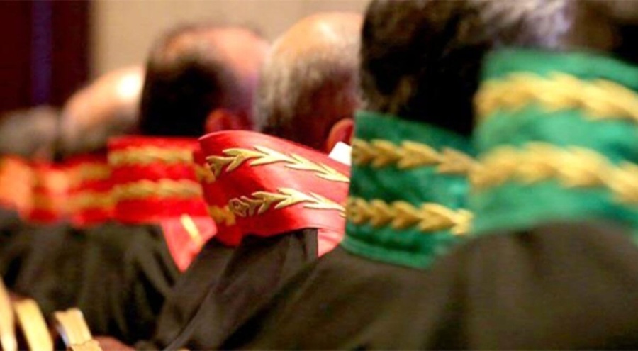 Yüzlerce hakim ve savcının yeri değişti