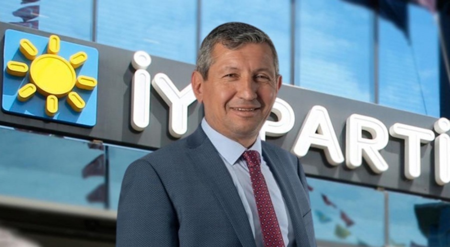 İYİ Parti ABB Meclis Üyesi Atila Çelik istifa etti!