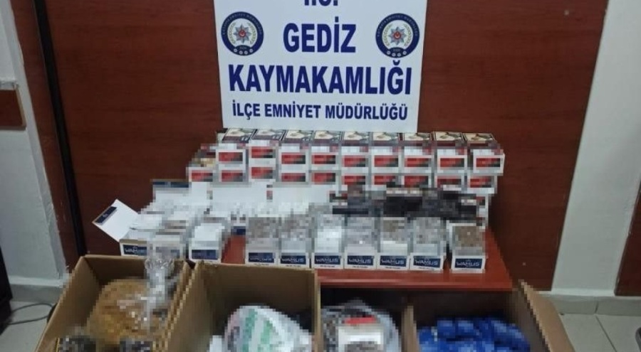 Kütahya'da yapılan operasyonda 49 bin adet tütün dolu makaron ele geçirildi