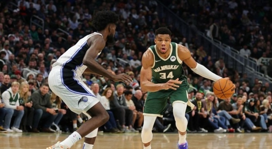 NBA'de Bucks, galibiyet serisini sürdürüyor