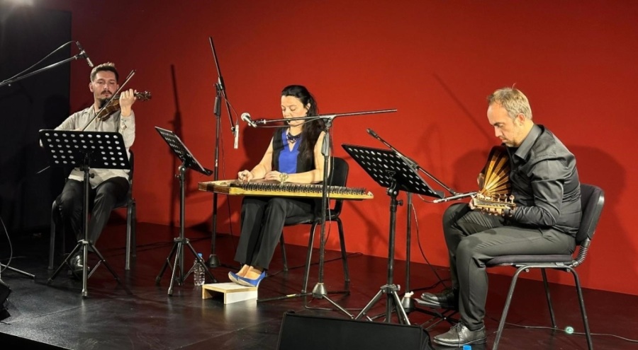 Her-Dem Trio 'Cumhuriyetin Müziği' ile tam not aldı