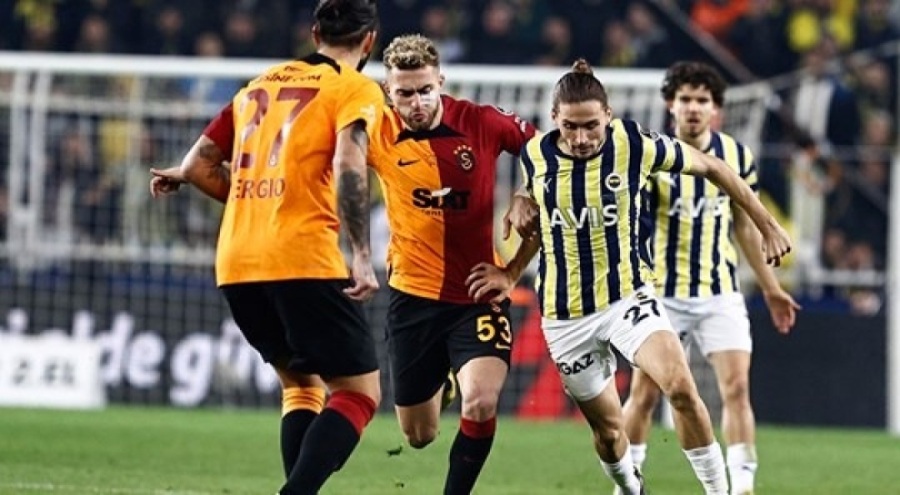 Fenerbahçe Galatasaray derbisi muhtemel 11'ler!