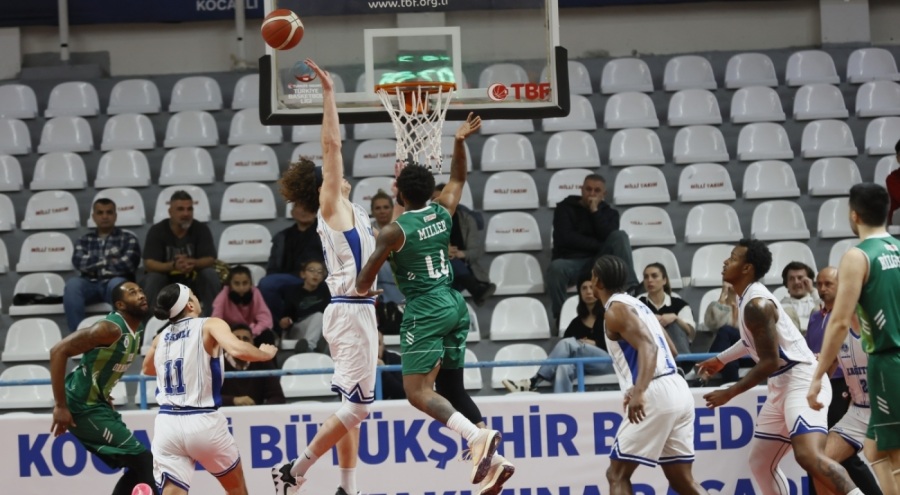 Kocaeli Büyükşehir Belediye Kağıtspor konuk ettiği OGM Ormanspor'a mağlup oldu