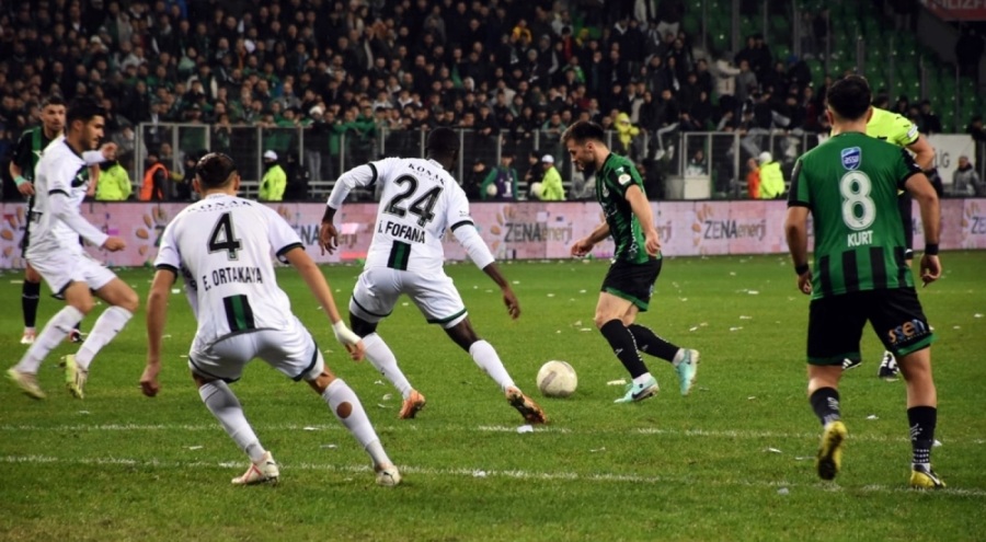 Marmara Derbisi'nde kazanan Sakaryaspor