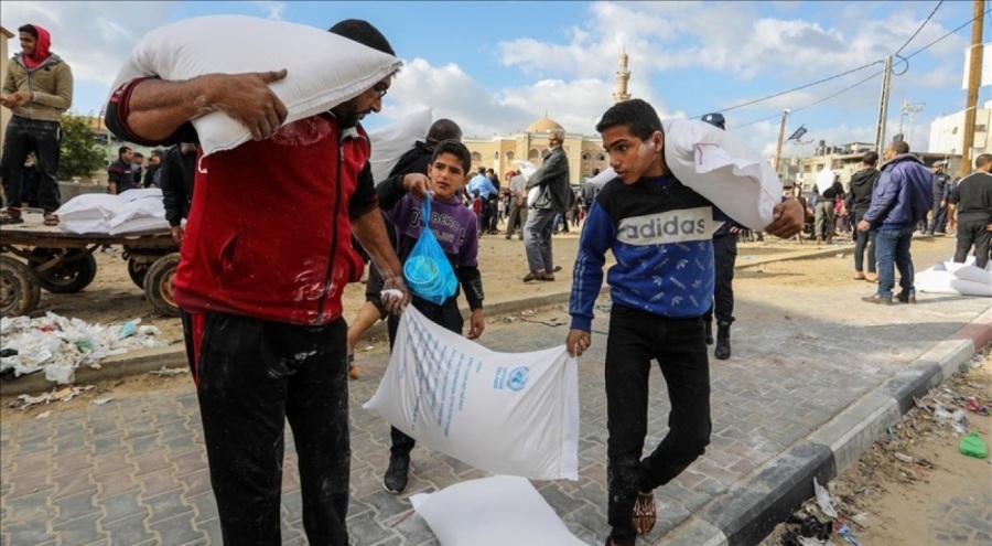 Filistin: İsrail BMGK'nin Gazze'ye yardım kararının uygulanmasını engelliyor