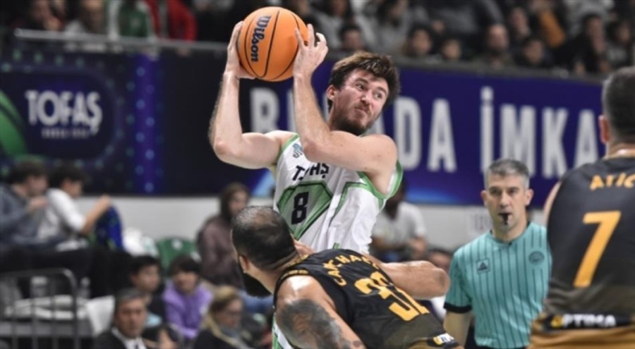 TOFAŞ'lı basketbolcu Tolga Geçim yeniden ay-yıldızlı formayı hedefliyor