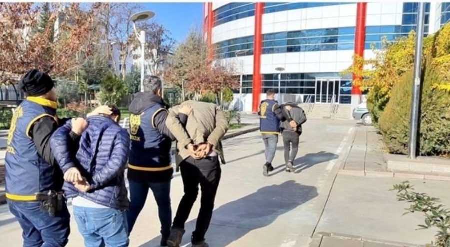 Hırsızlık yaptıkları iddia edilen şüpheliler yakalandı