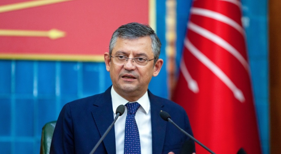 Özgür Özel'den Ömer Çelik'e ortak metin çıkışı: Öyle yağma yok