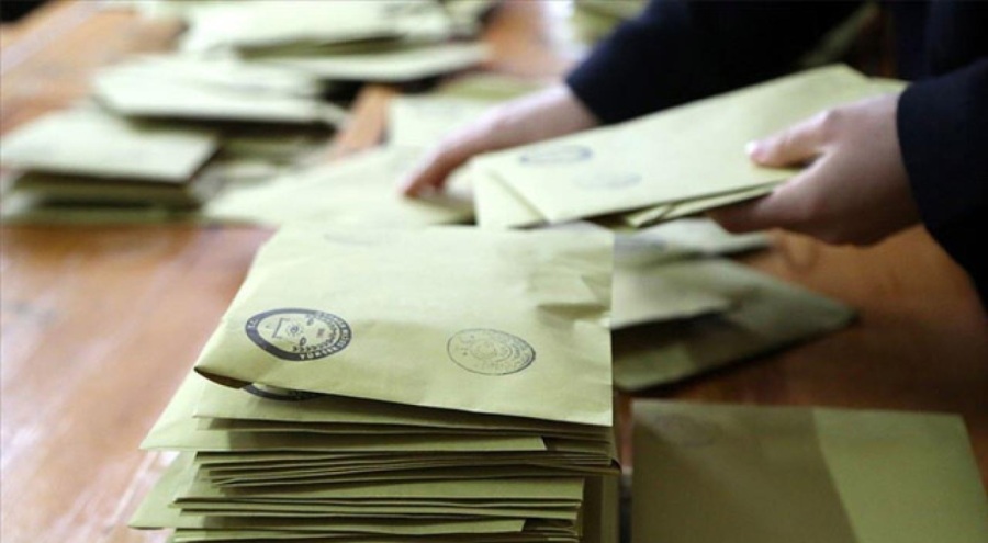 Partilerin seçim mesaisi sürüyor