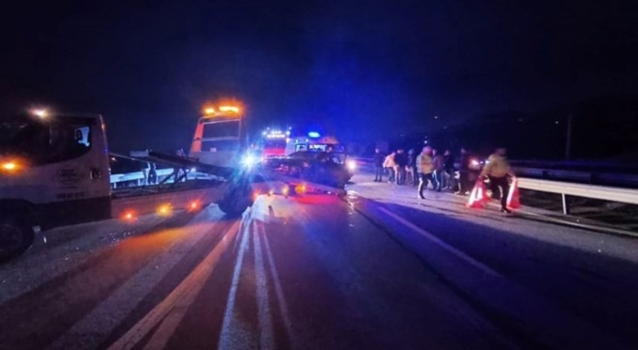 İki otomobil çarpıştı! Yaralılar var