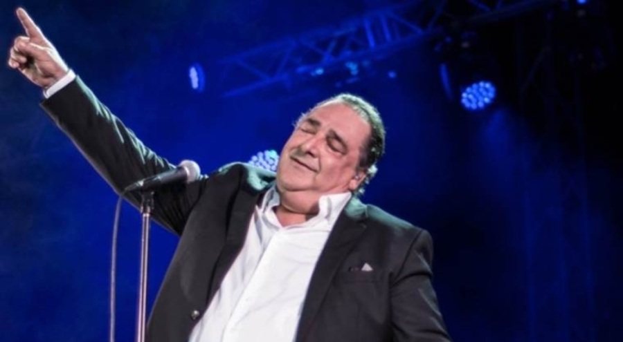 Yunan müziğinin efsane ismi Vasilis Karras, hayatını kaybetti
