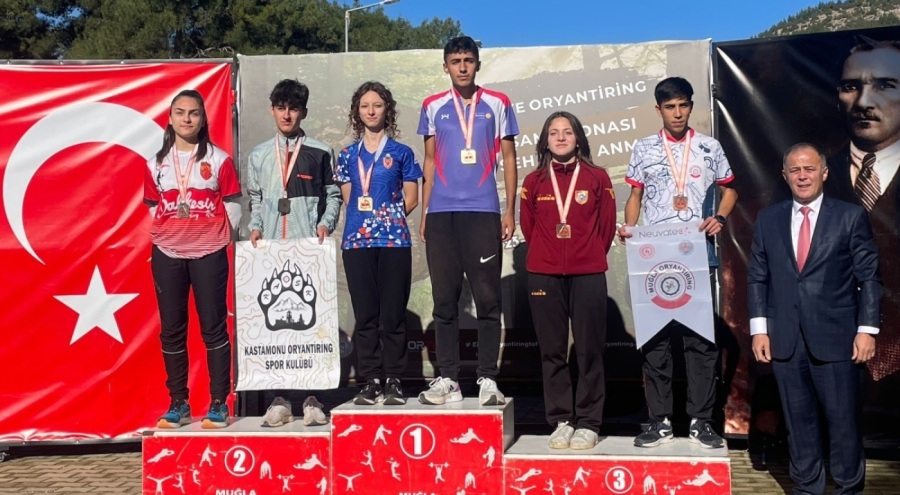 Bursa İnegöl Belediye Spor Kulübü oryantiring takımı şehitler anısına yarıştı