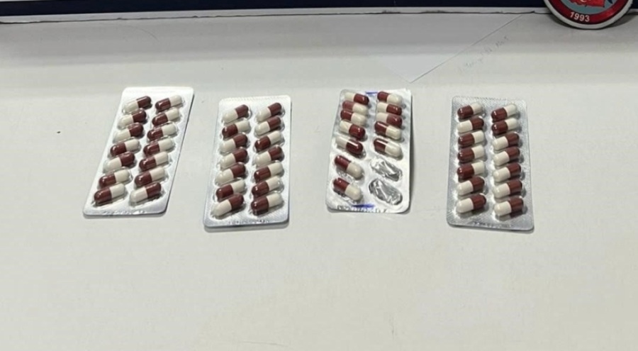 Montunun cebinde 54 adet uyuşturucu hap ele geçirildi