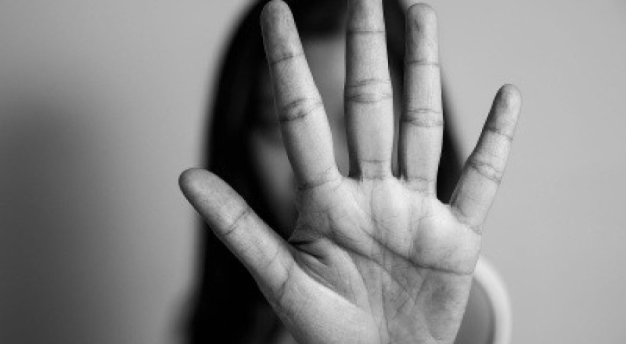 4 çocuk annesi eşini tabancayla vurarak katletti