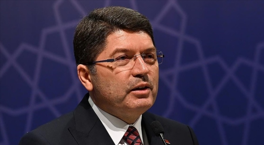 Bakan Tunç açıkladı: Sosyal medyada terör örgütü propagandasına soruşturma!