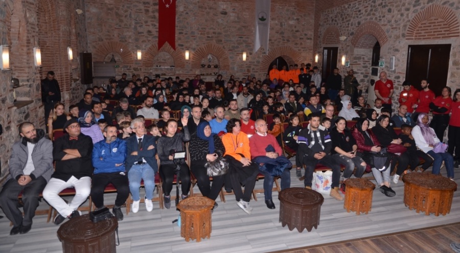 DASKUT, Bursa'da geleceğin sporcularına afet farkındalık eğitimi verdi