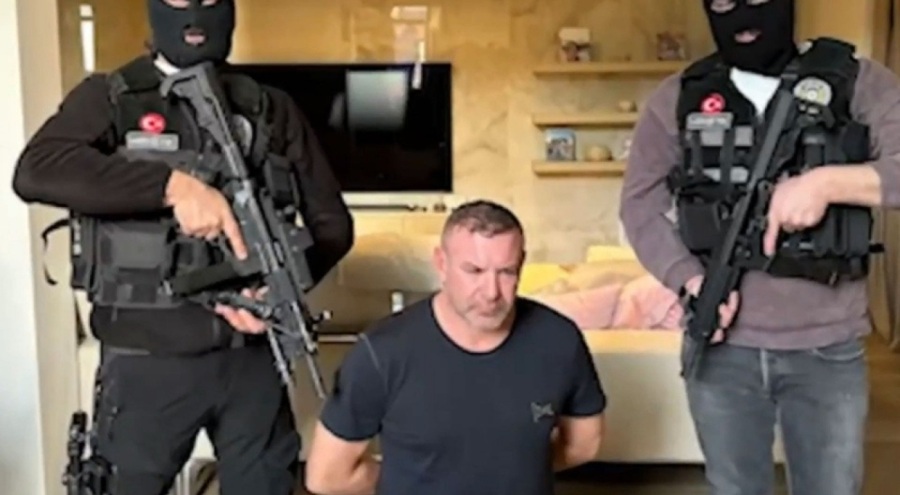 Kırmızı bültenle aranan Alman organize suç örgütü lideri İstanbul'da yakalandı