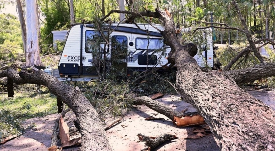 Avustralya'da fırtına felaketi! Bilanço ağır