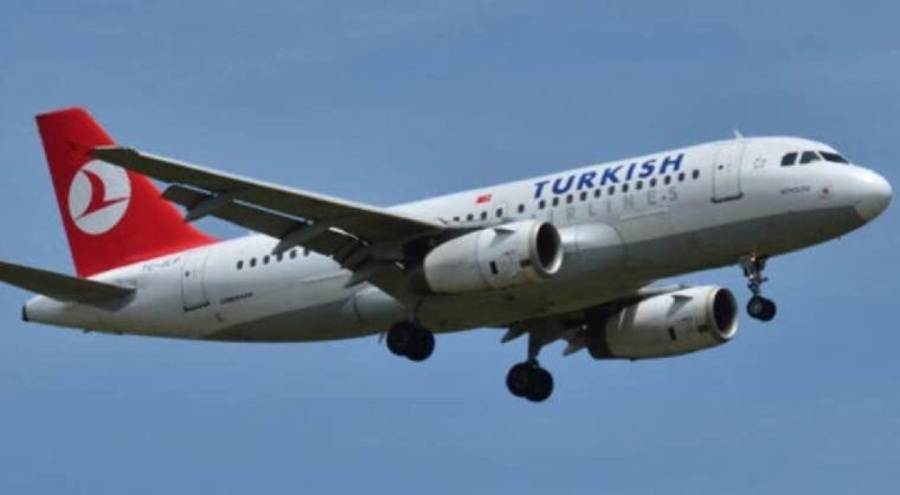 Aranan yolcu uçakta gözaltına alındı!