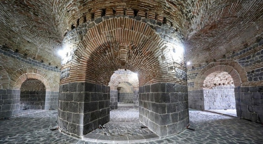 Dünya mirası "Diyarbakır Surları"ndaki 70 burç restore edildi
